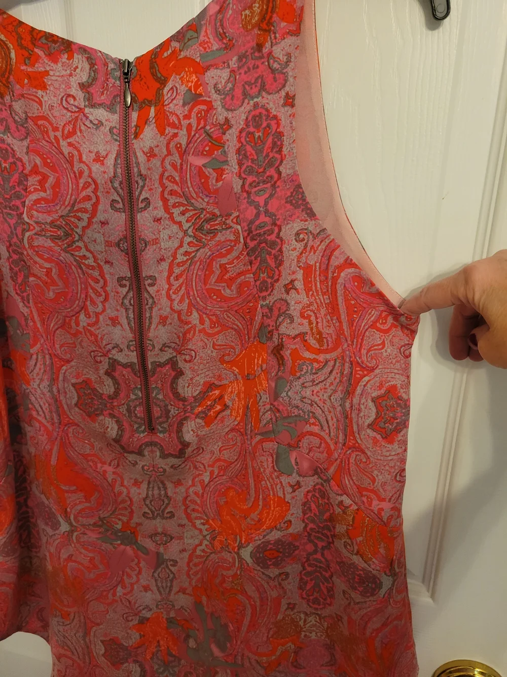 CAbi Pink & Orange Paisley Sleeveless Shell Top